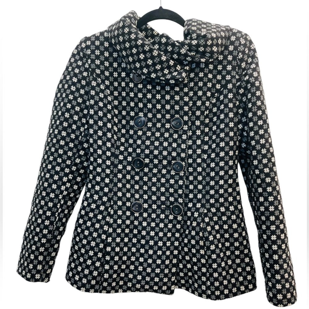 FIMKAREA women’s jacket with cowl neckline secured with a button Size Medium
